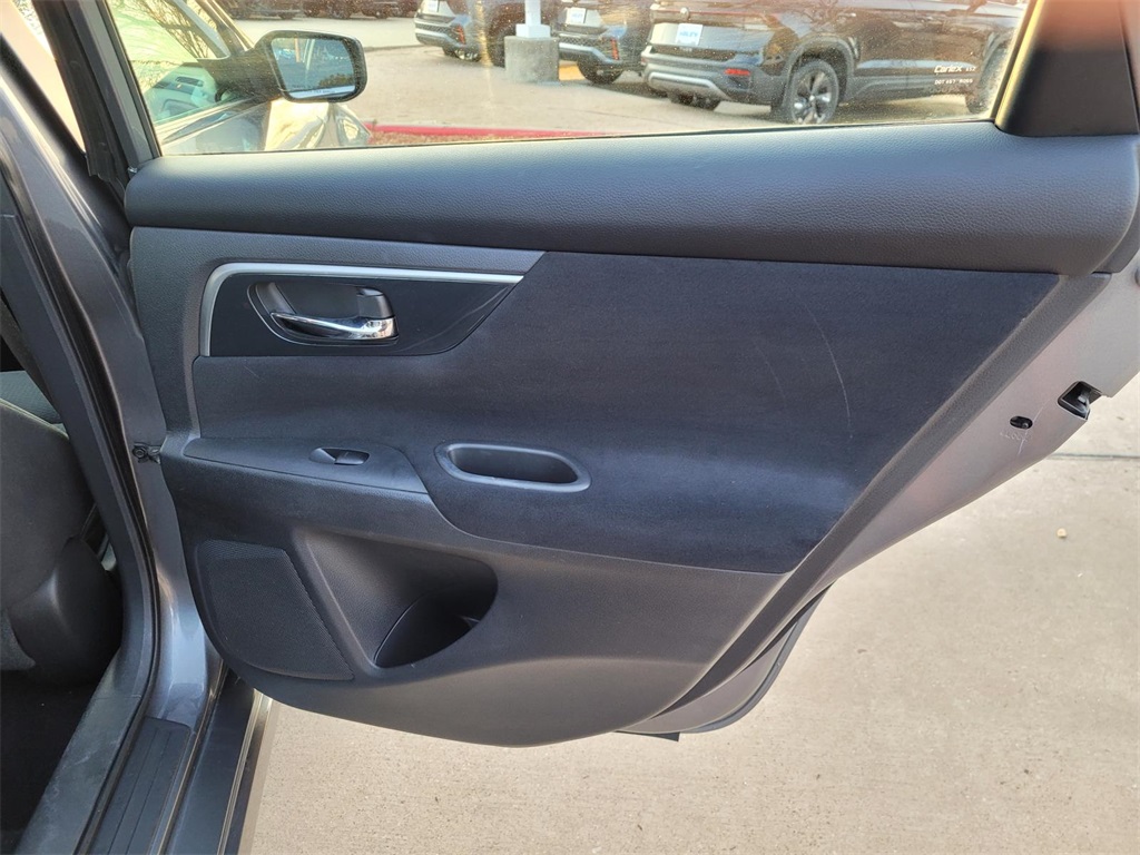 used 2014 Nissan Altima car, priced at $5,996