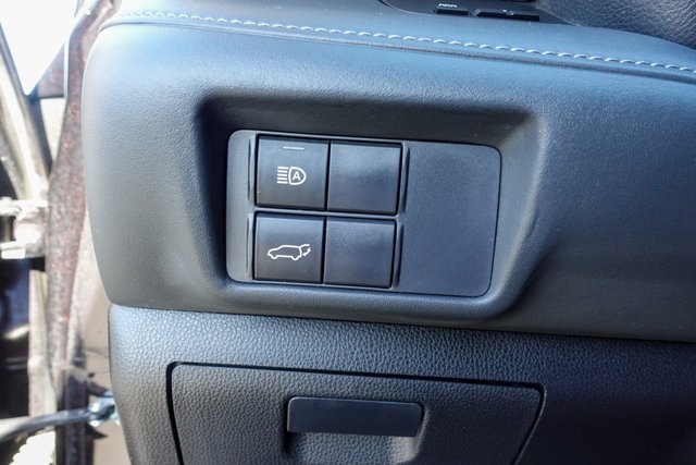 used 2022 Toyota Highlander car, priced at $33,455