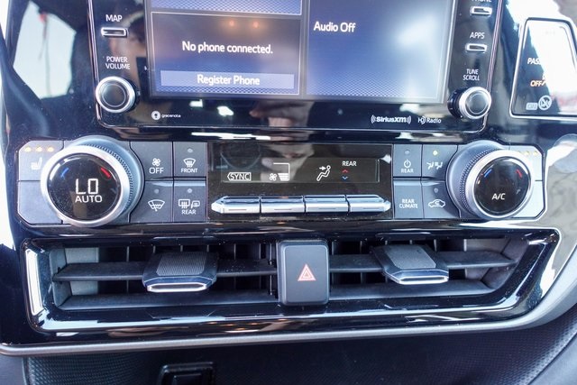 used 2022 Toyota Highlander car, priced at $33,455