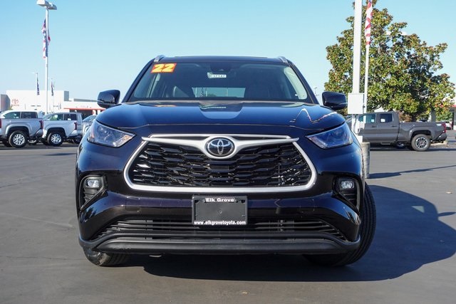 used 2022 Toyota Highlander car, priced at $33,455