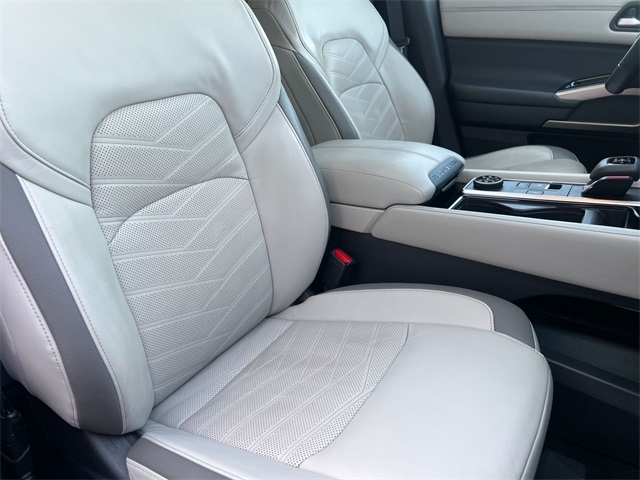 used 2022 Nissan Pathfinder car, priced at $33,495