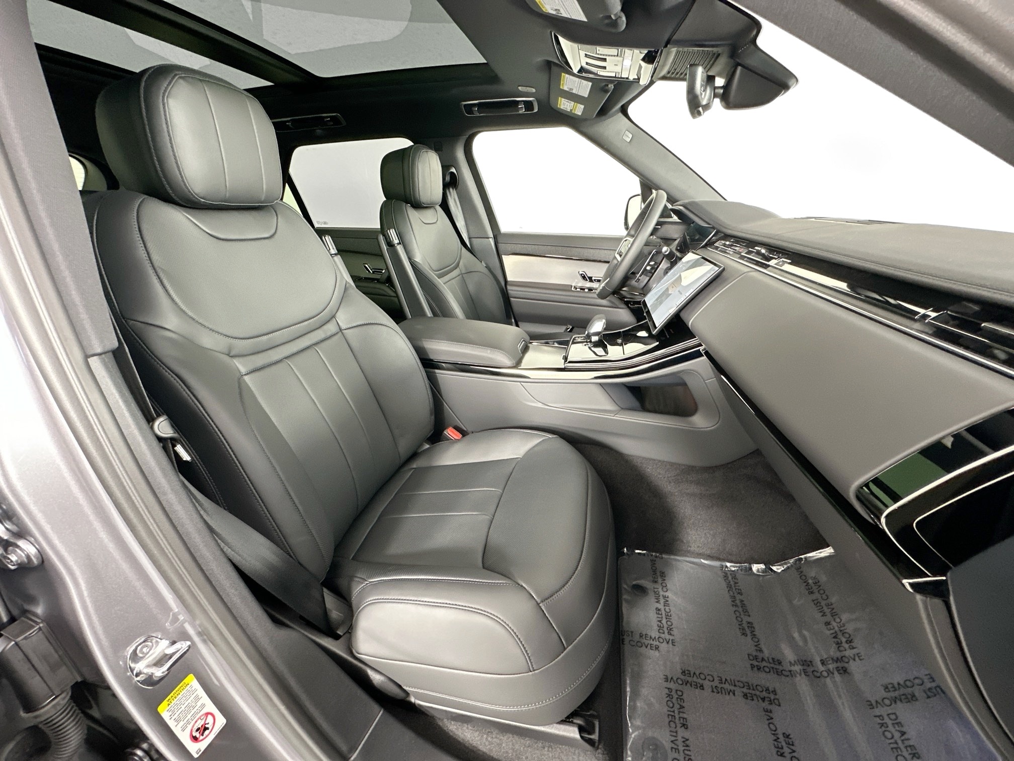 new 2025 Land Rover Range Rover Sport car, priced at $88,590