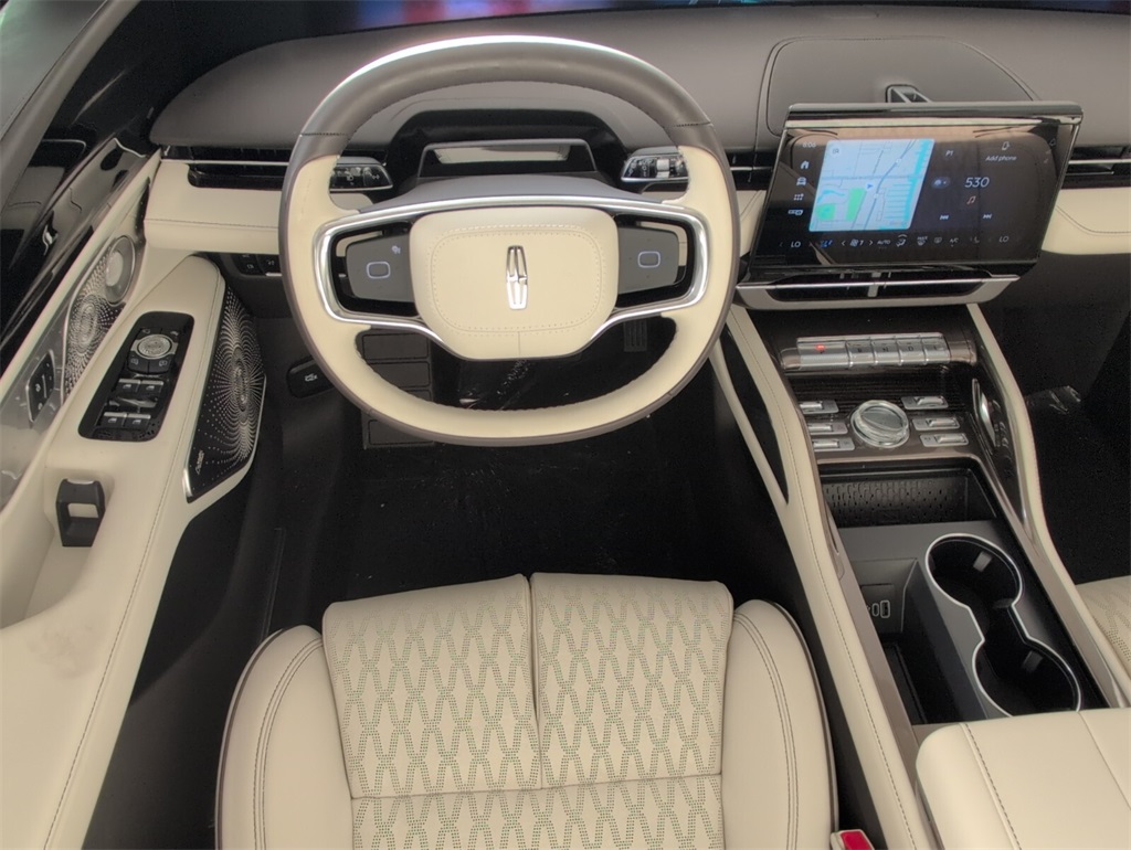 new 2025 Lincoln Nautilus car, priced at $81,576