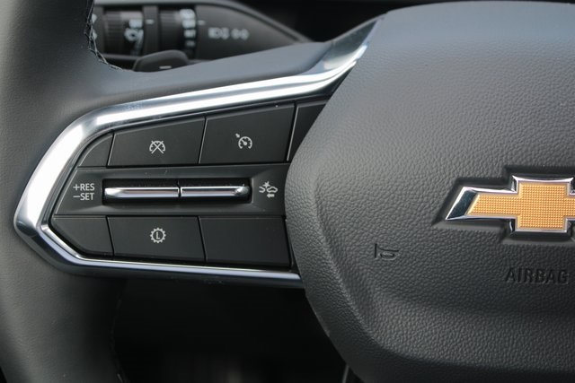 new 2026 Chevrolet Equinox car, priced at $32,545