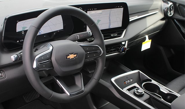 new 2026 Chevrolet Equinox car, priced at $32,545