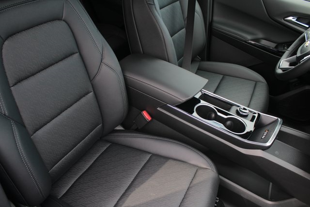 new 2026 Chevrolet Equinox car, priced at $32,545