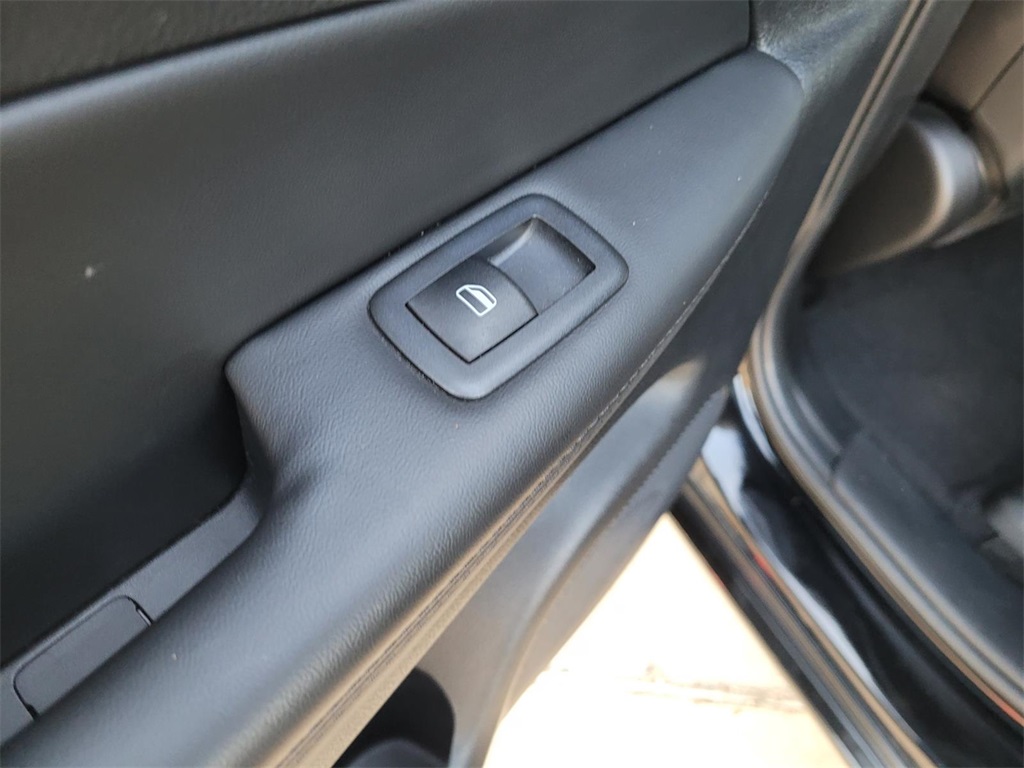 used 2022 Jeep Grand Cherokee WK car, priced at $22,083