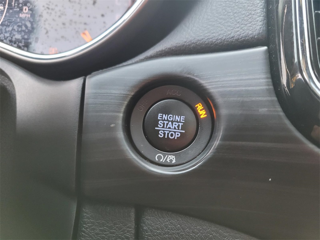 used 2022 Jeep Grand Cherokee WK car, priced at $22,083