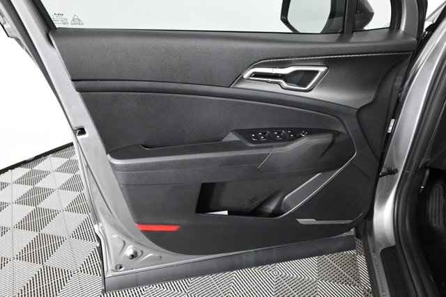 new 2025 Kia Sportage Hybrid car, priced at $29,952