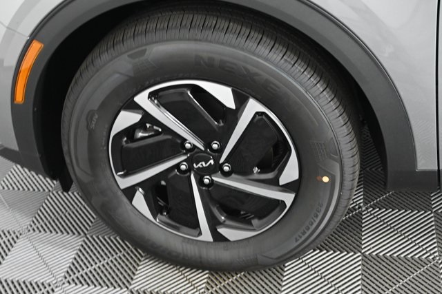 new 2025 Kia Sportage Hybrid car, priced at $29,952
