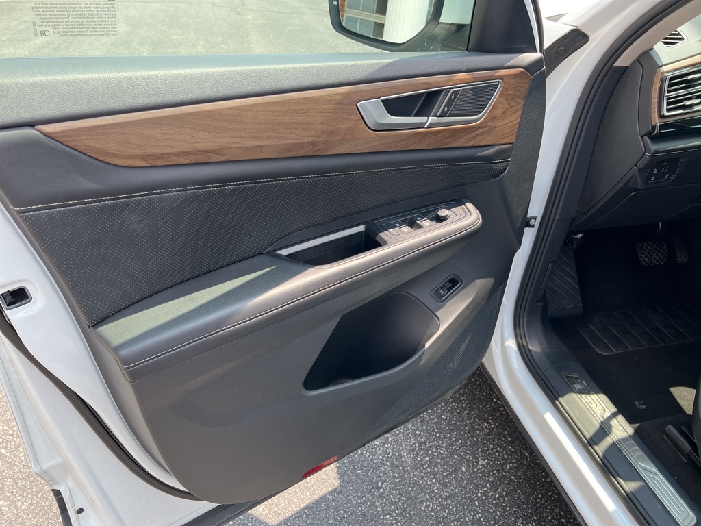 used 2024 Volkswagen Atlas car, priced at $32,900