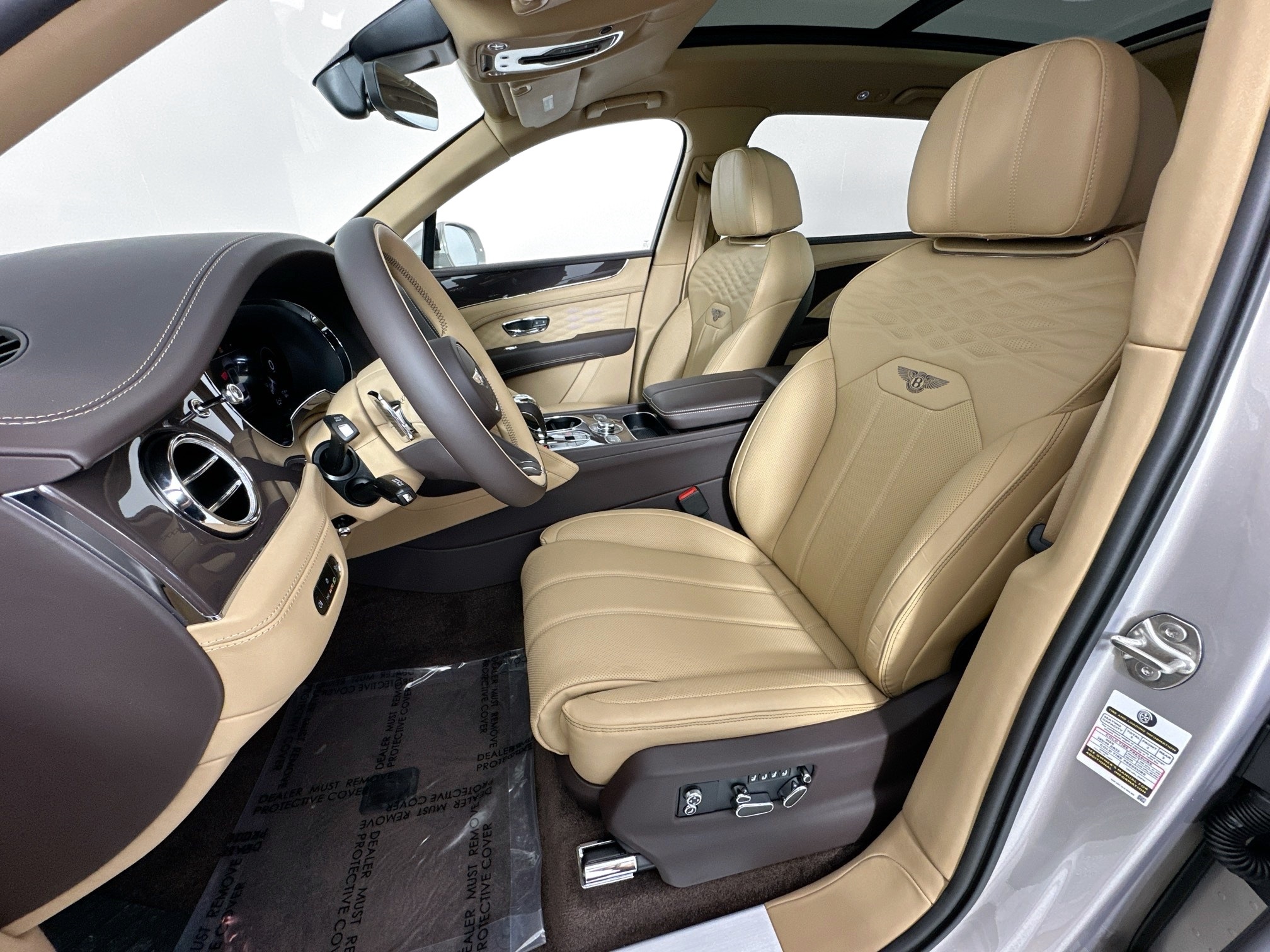 new 2025 Bentley Bentayga EWB car
