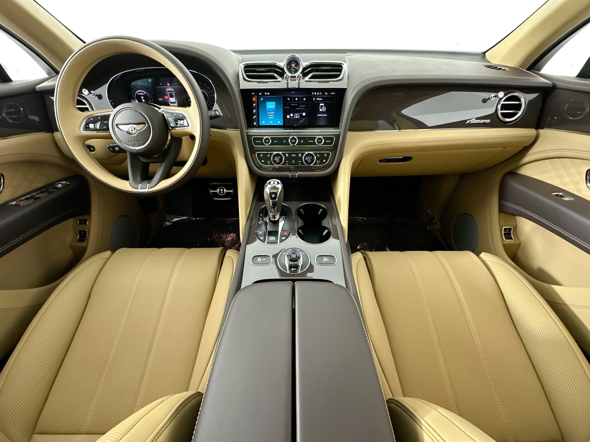 new 2025 Bentley Bentayga EWB car