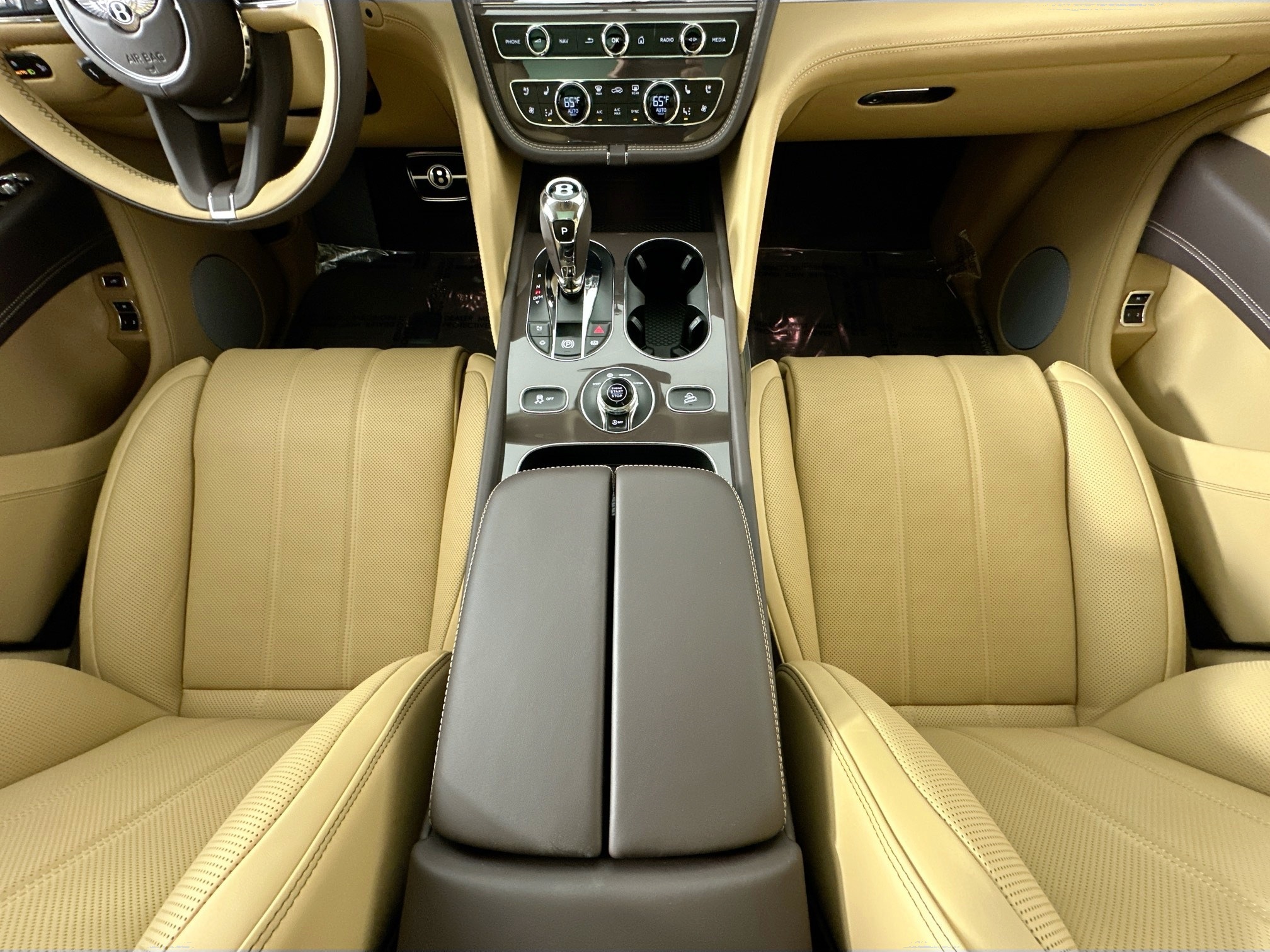 new 2025 Bentley Bentayga EWB car