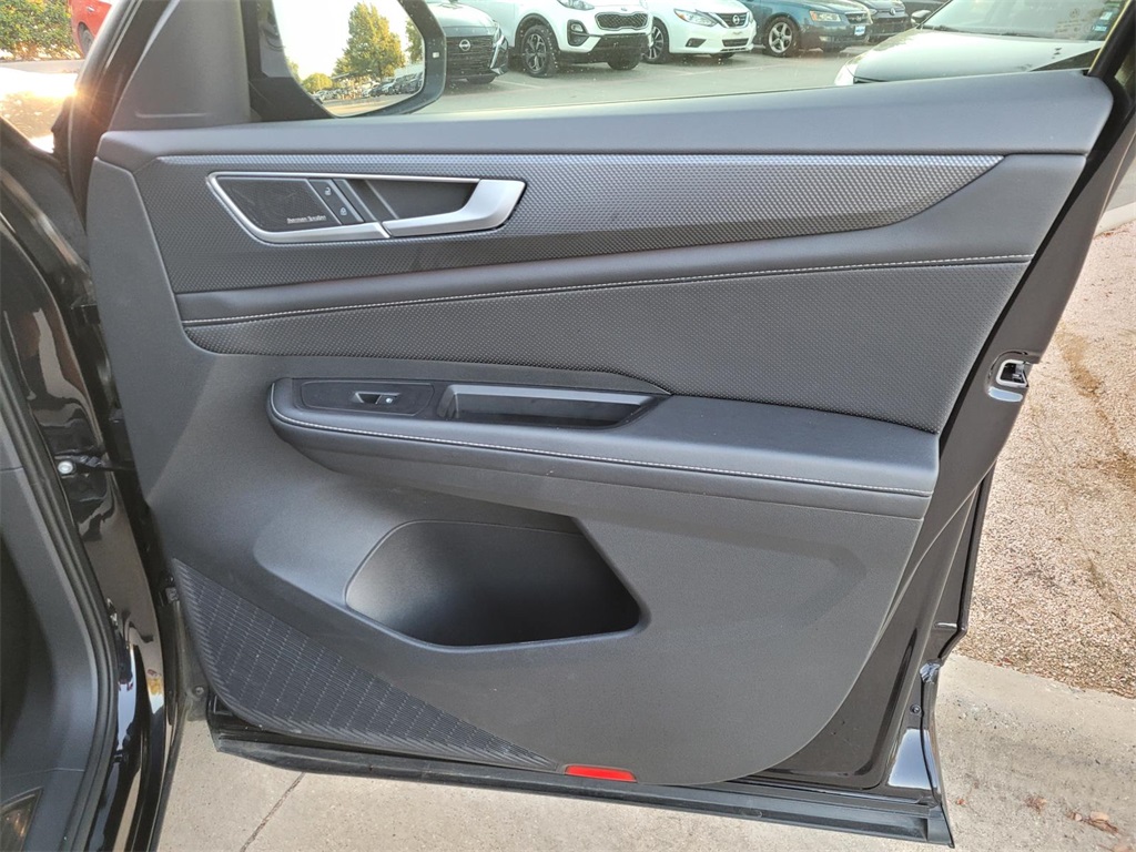 used 2025 Volkswagen Atlas Cross Sport car, priced at $43,753