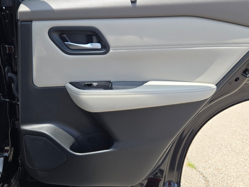 used 2025 Nissan Rogue car, priced at $34,000