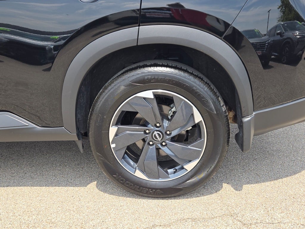 used 2025 Nissan Rogue car, priced at $34,000