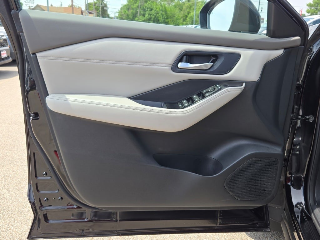 used 2025 Nissan Rogue car, priced at $34,000