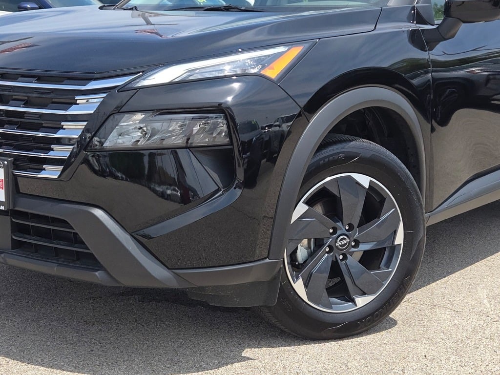 used 2025 Nissan Rogue car, priced at $34,000