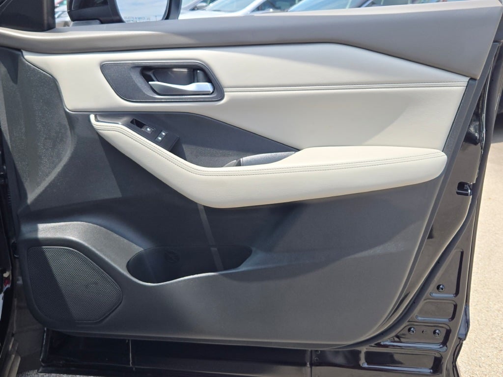 used 2025 Nissan Rogue car, priced at $34,000