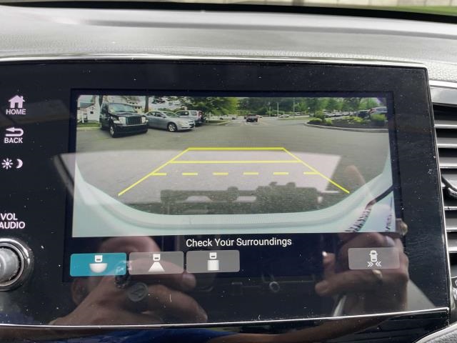 used 2022 Honda Pilot car, priced at $32,631