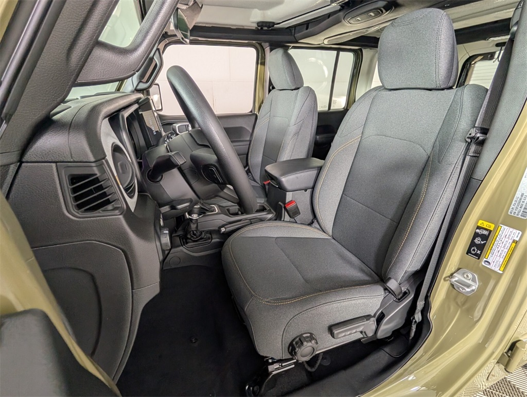new 2025 Jeep Wrangler car, priced at $38,319