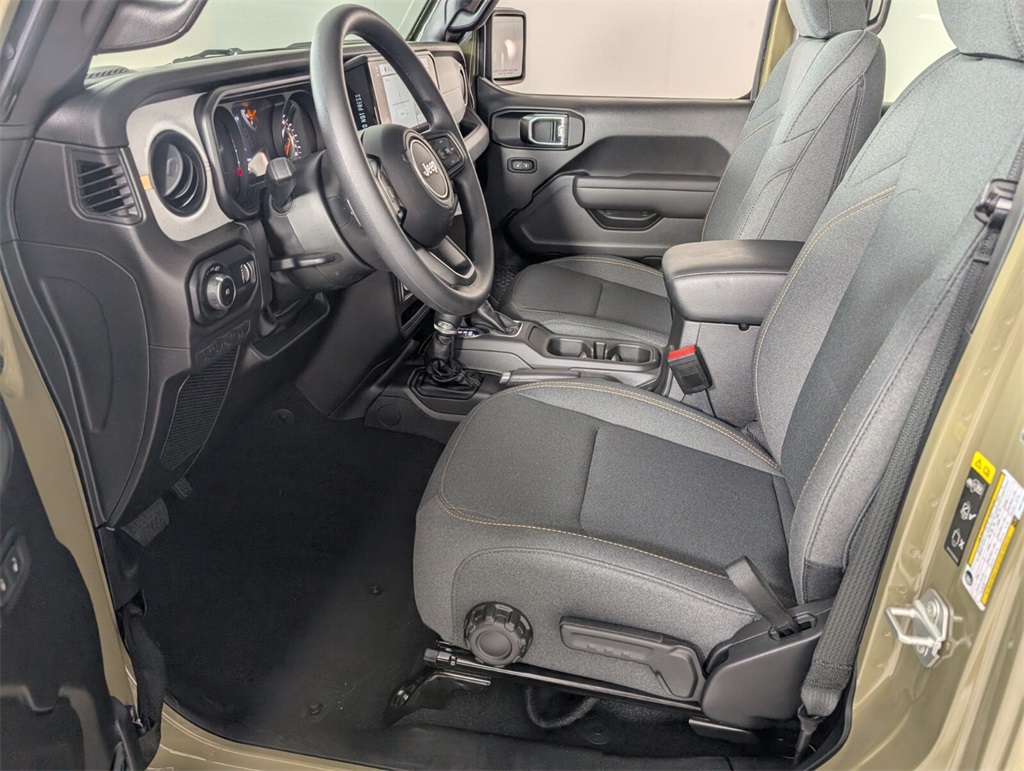 new 2025 Jeep Wrangler car, priced at $38,319