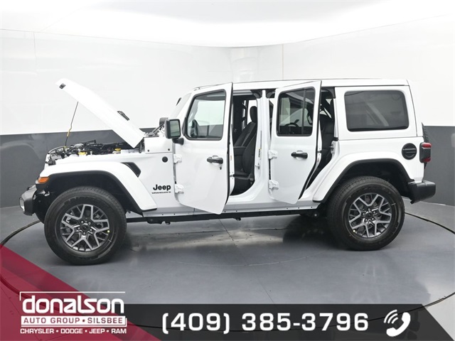 new 2025 Jeep Wrangler car, priced at $47,500