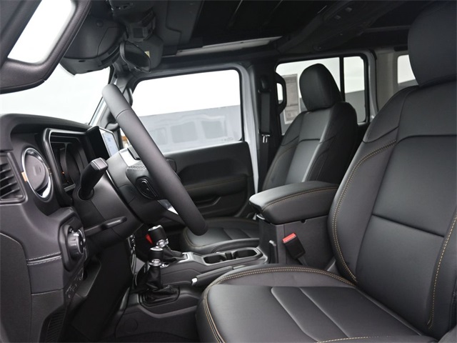 new 2025 Jeep Wrangler car, priced at $47,500