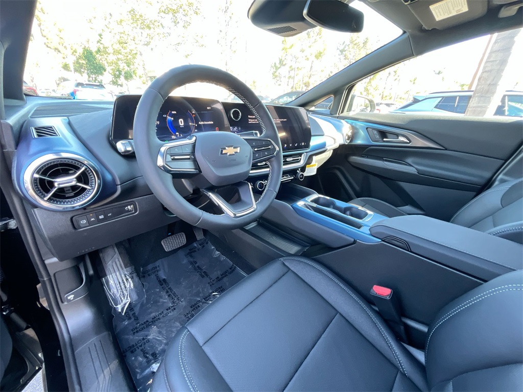 new 2025 Chevrolet Equinox EV car, priced at $38,026