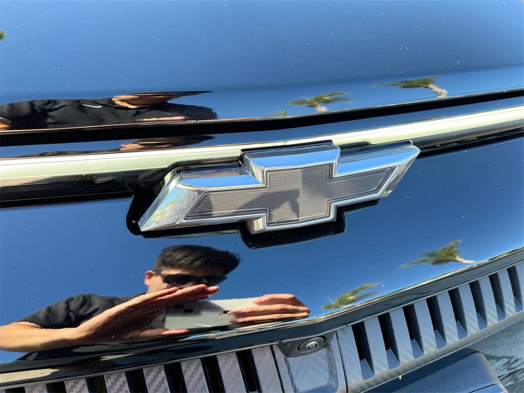 new 2025 Chevrolet Equinox EV car, priced at $38,026