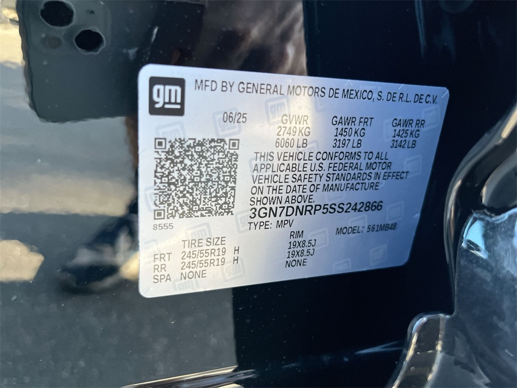 new 2025 Chevrolet Equinox EV car, priced at $38,026
