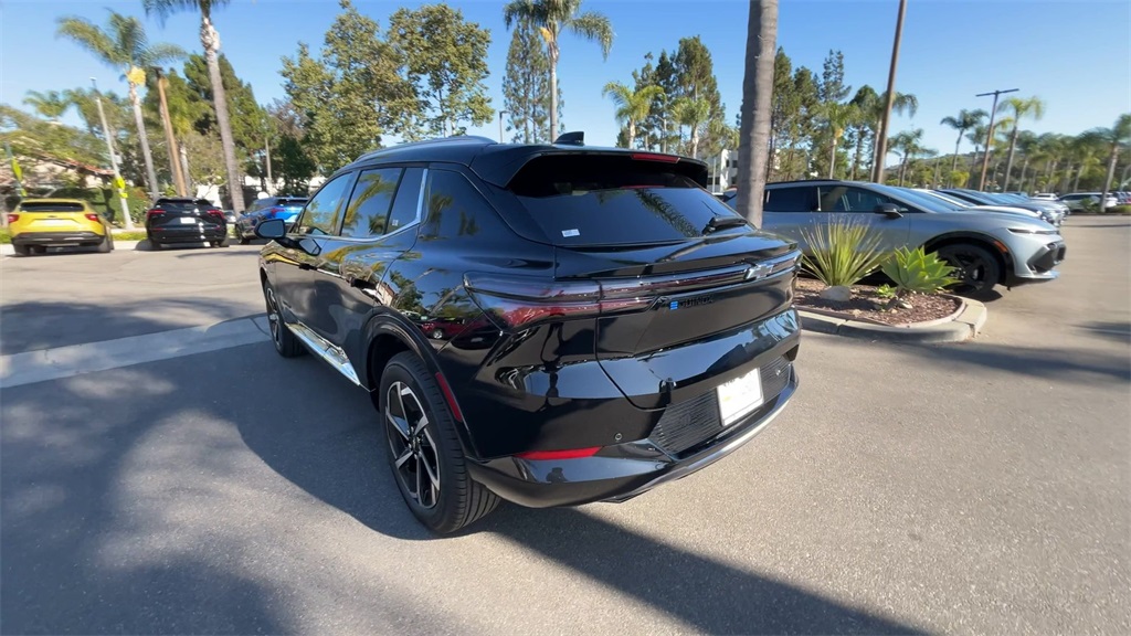 new 2025 Chevrolet Equinox EV car, priced at $38,026