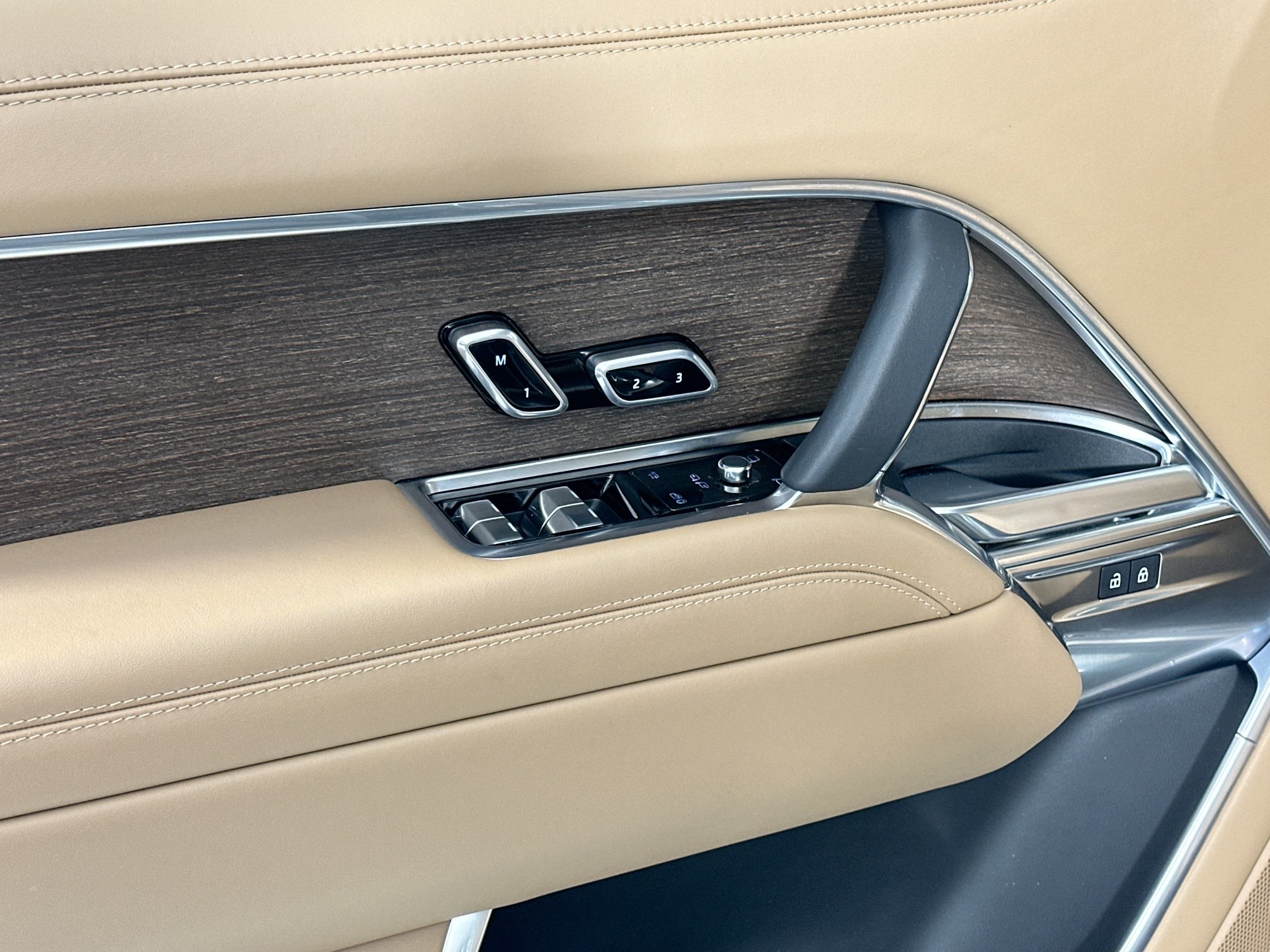 used 2023 Land Rover Range Rover car