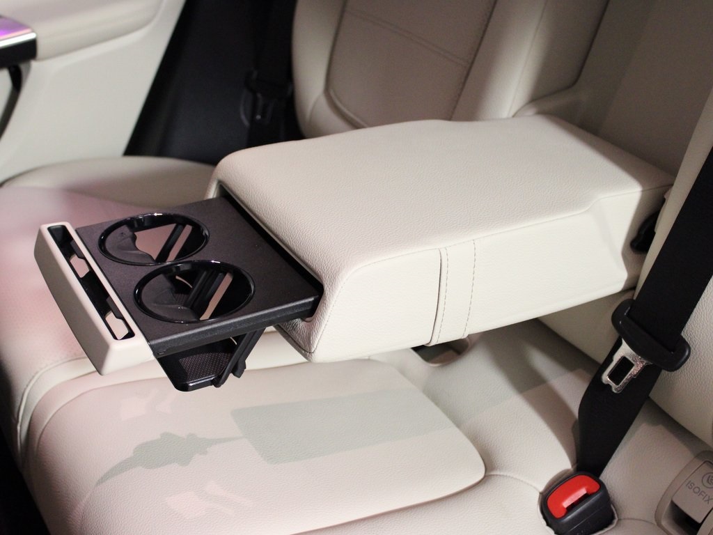 used 2024 Mercedes-Benz GLC car, priced at $48,574
