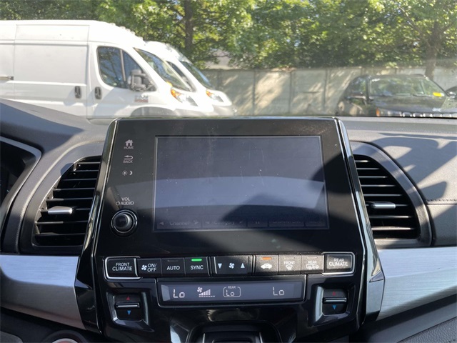 used 2018 Honda Odyssey car, priced at $18,412