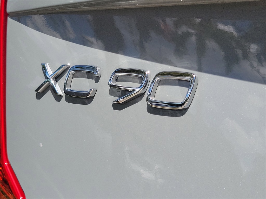 used 2025 Volvo XC90 car, priced at $45,995