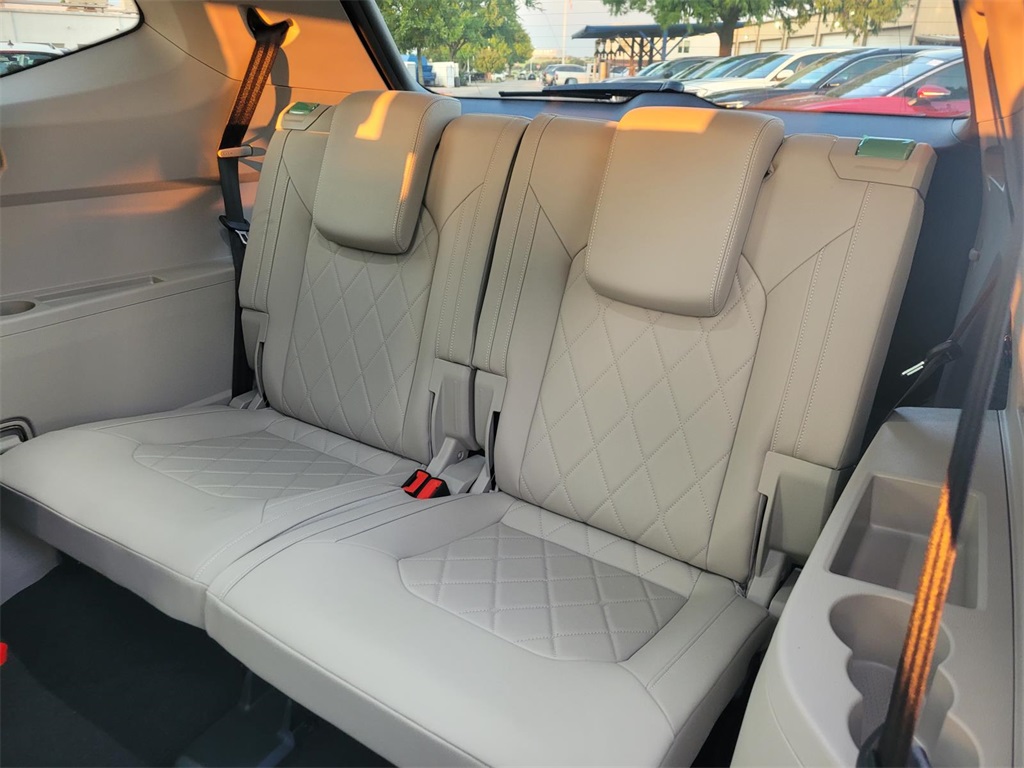new 2025 Volkswagen Atlas car, priced at $50,841