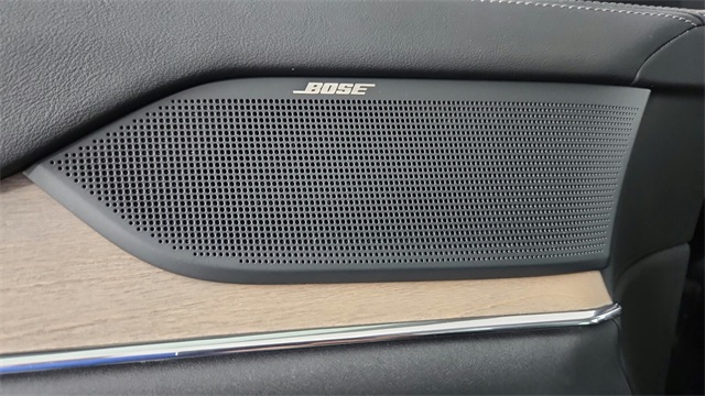 new 2025 Volvo EX90 car, priced at $82,890