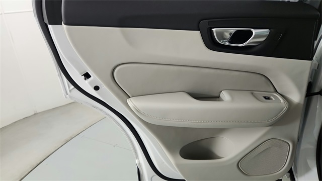 new 2026 Volvo XC60 car, priced at $63,135