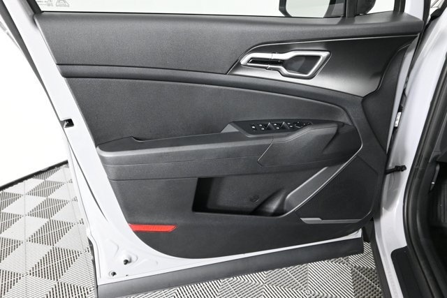 new 2026 Kia Sportage Hybrid car, priced at $35,875