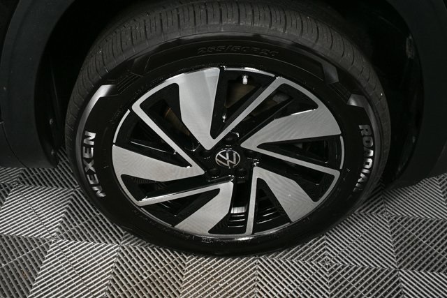 used 2024 Volkswagen Atlas car, priced at $34,900
