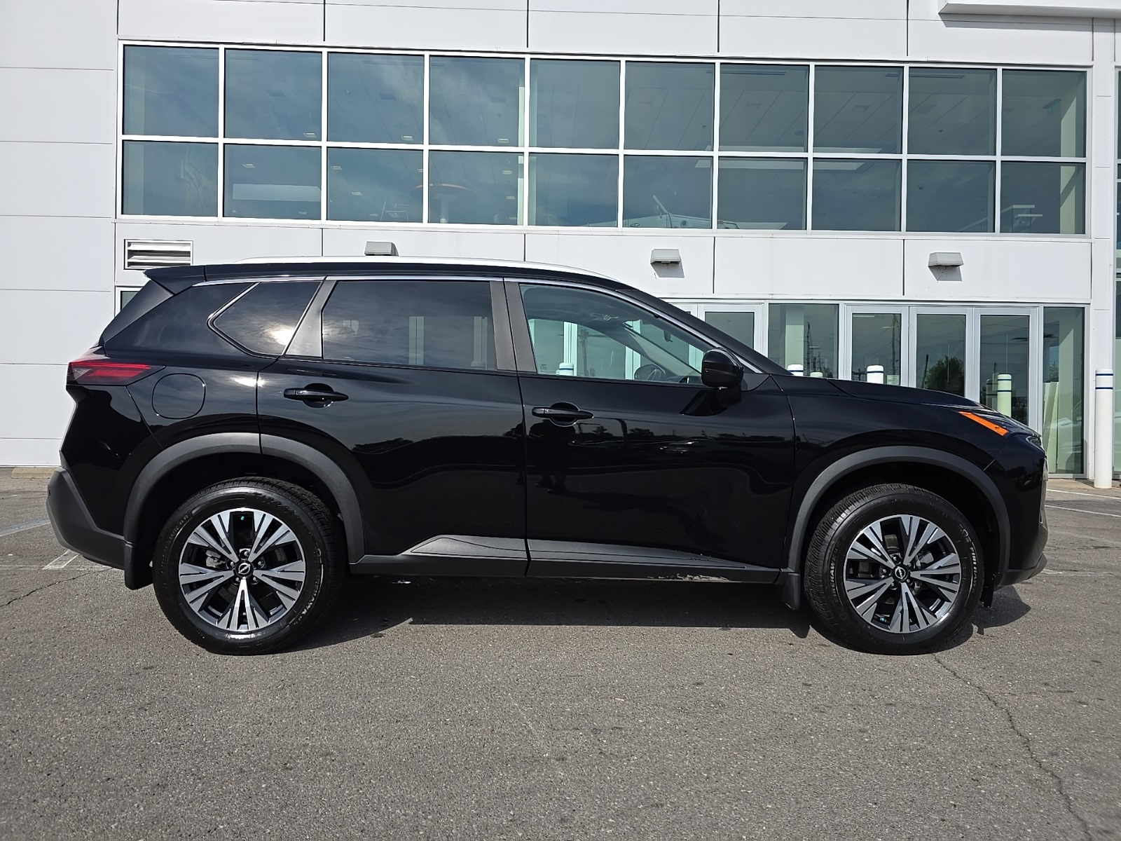 used 2023 Nissan Rogue car, priced at $23,300