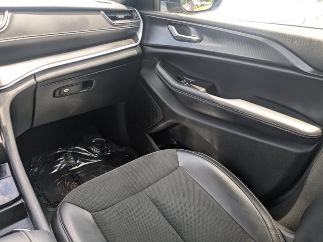 used 2024 Jeep Grand Cherokee L car, priced at $34,956