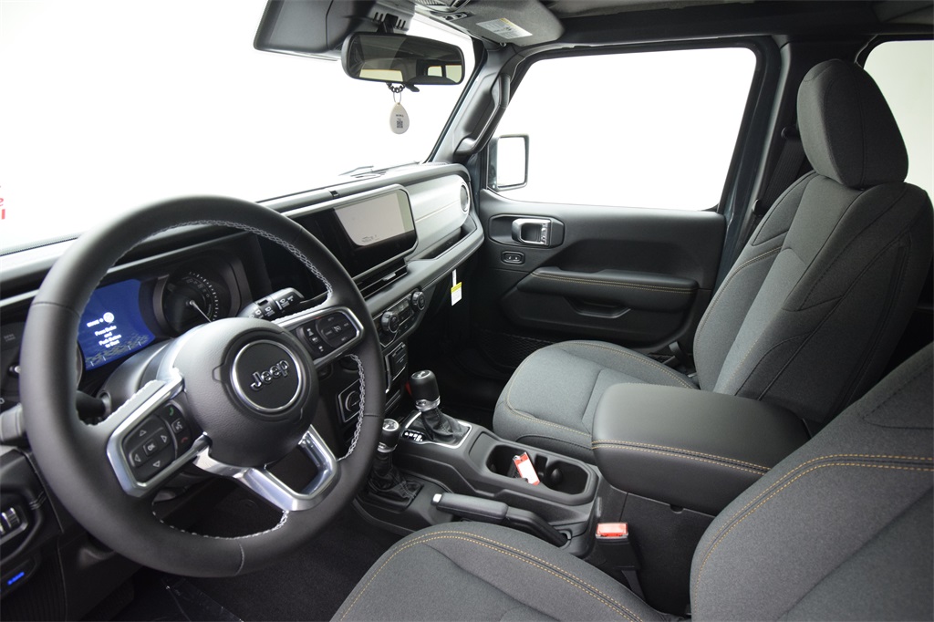 new 2025 Jeep Wrangler car, priced at $55,411