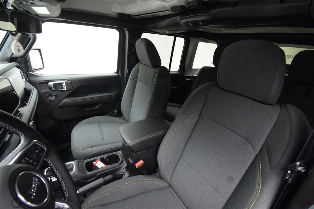 new 2025 Jeep Wrangler car, priced at $55,411