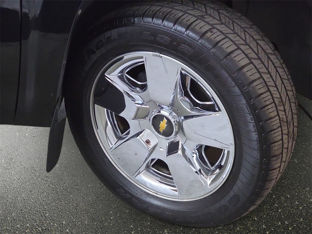 used 2009 Chevrolet Silverado 1500 car, priced at $13,990