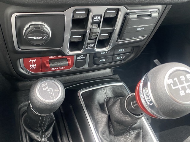 new 2025 Jeep Wrangler car, priced at $43,039