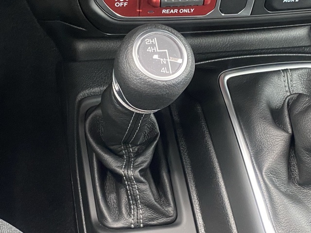 new 2025 Jeep Wrangler car, priced at $43,039