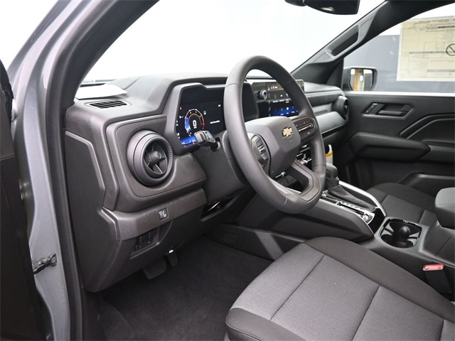 new 2025 Chevrolet Colorado car, priced at $32,500